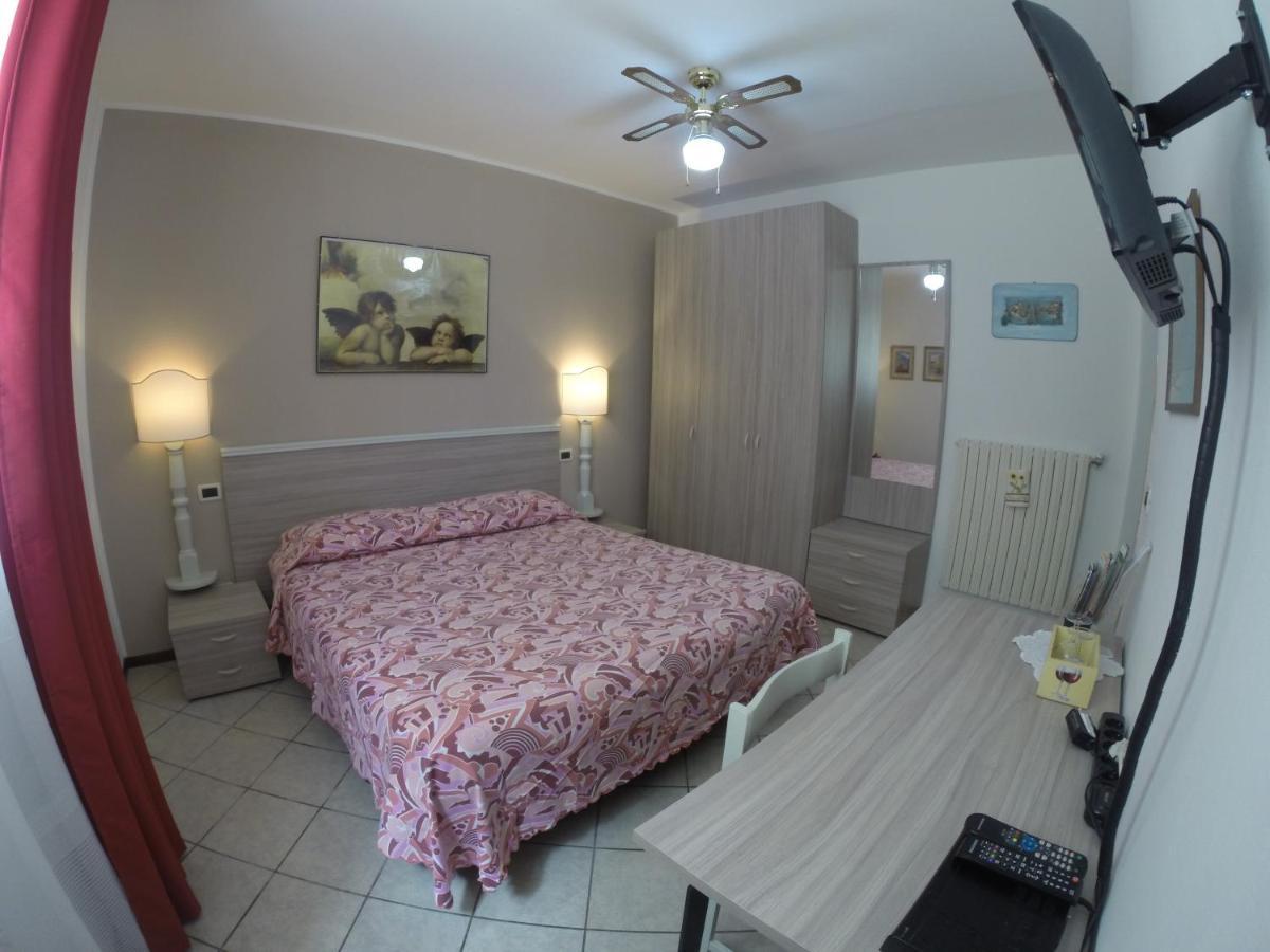 プレダッピオ Il Prato Bed & Breakfast エクステリア 写真